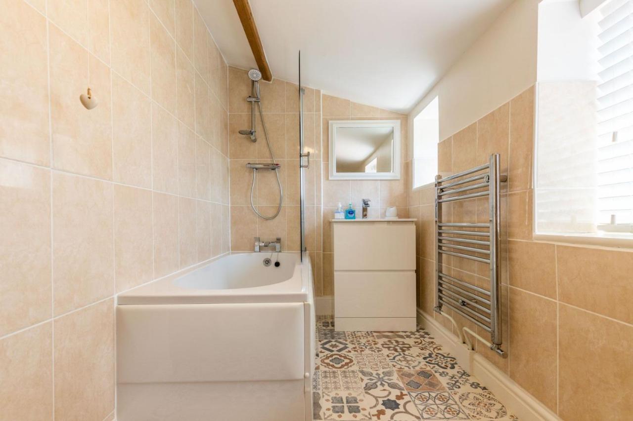 Host & Stay - Pilgrims Rest Bacton  Екстериор снимка
